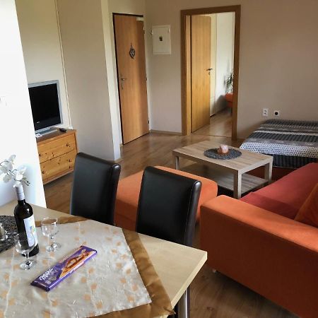 Apartamento Beska Bešeňová Exterior foto