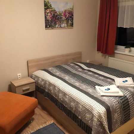 Apartamento Beska Bešeňová Exterior foto
