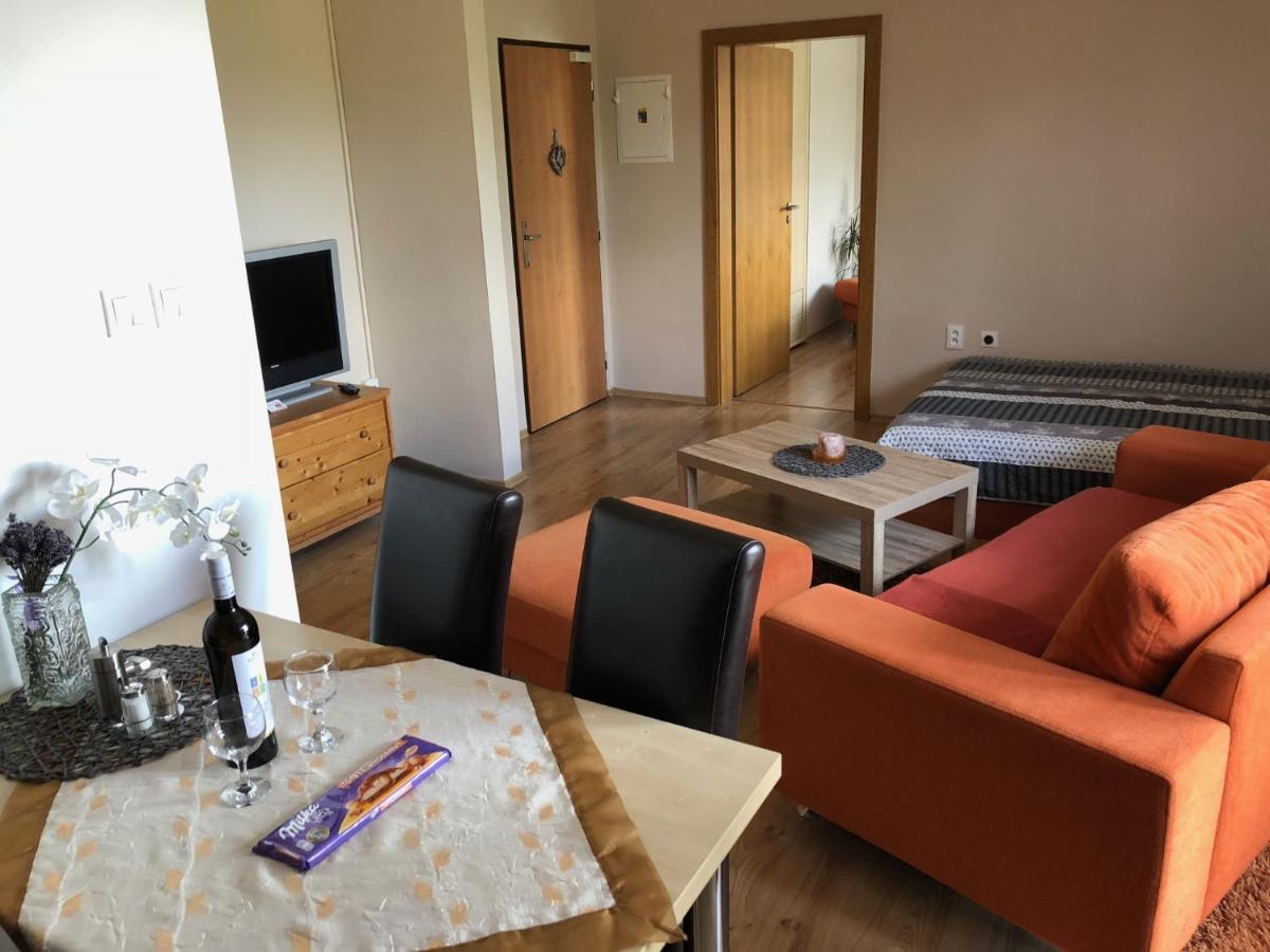Apartamento Beska Bešeňová Exterior foto