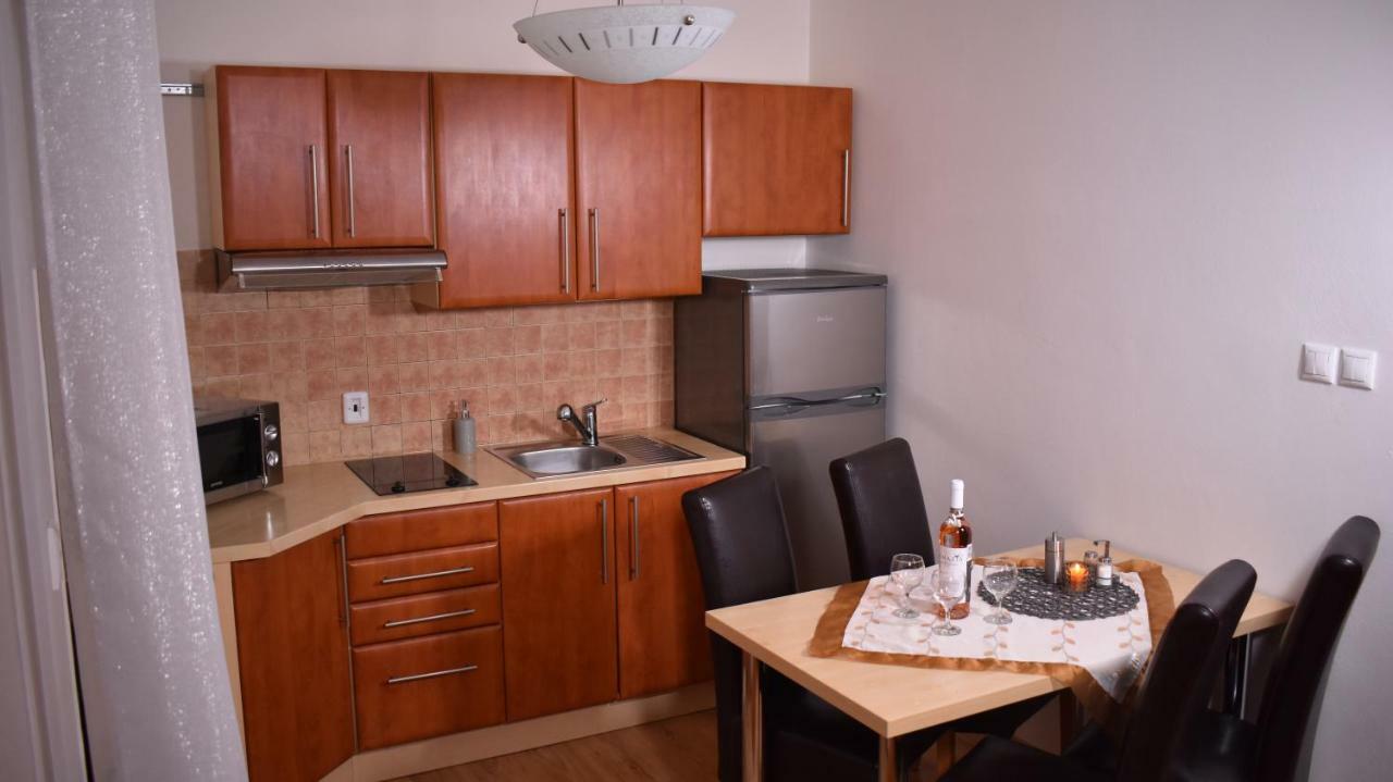 Apartamento Beska Bešeňová Exterior foto